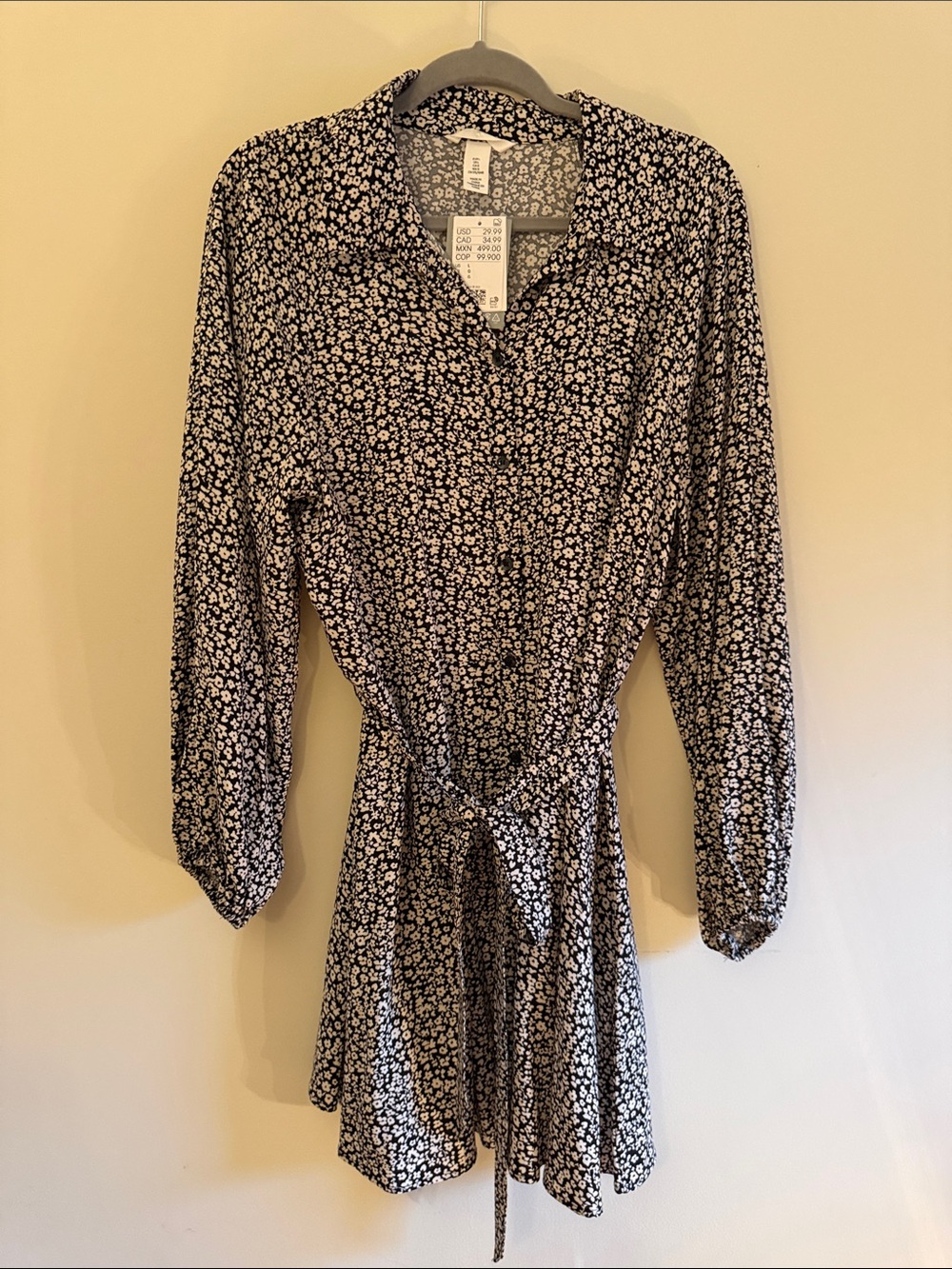H&M Black and White Floral Long-Sleeve Tie-Waist Dress